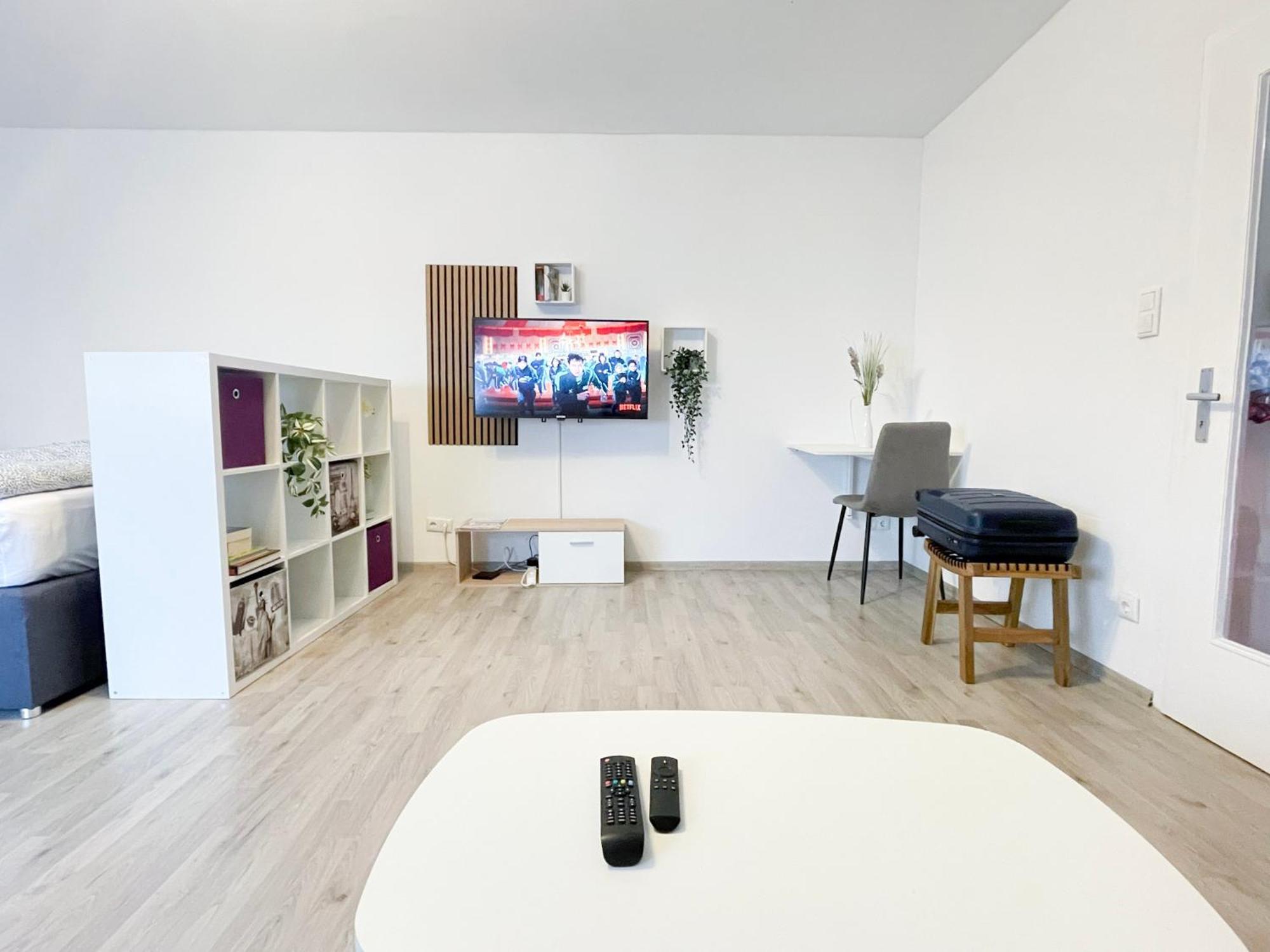 Perfekte 1,5 Wohnung Zentral In Leonberg Gegenueber Einkaufzentrum Dış mekan fotoğraf